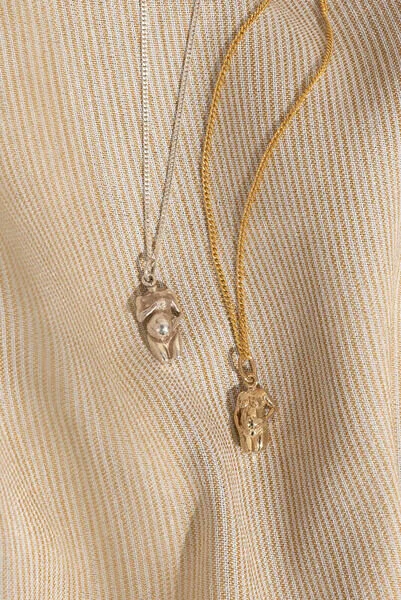 Ketting_zwangerschapsbeeldje_zilver_goud