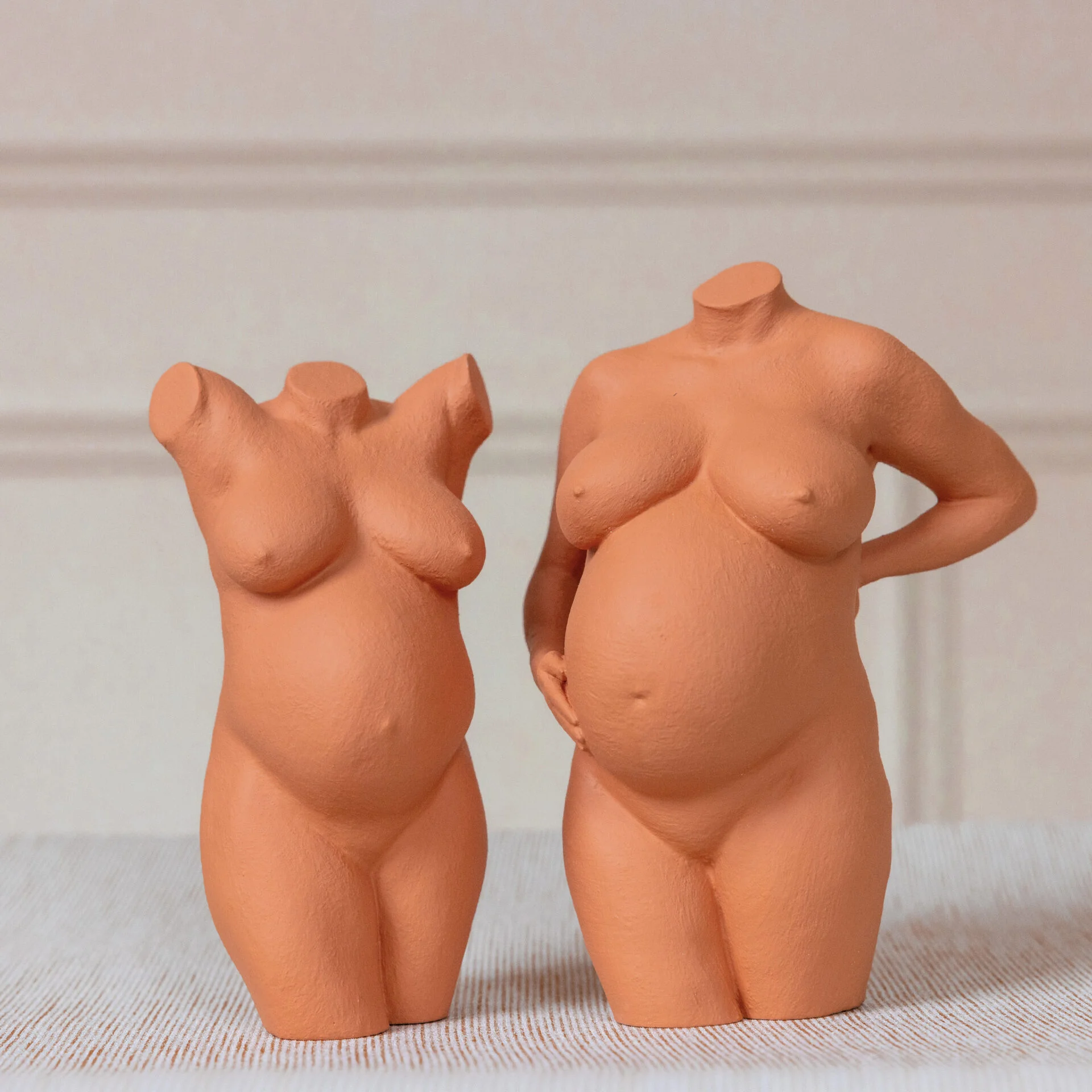 Soft_Nude_zwangerschapsbeeld_met_zonder_armen